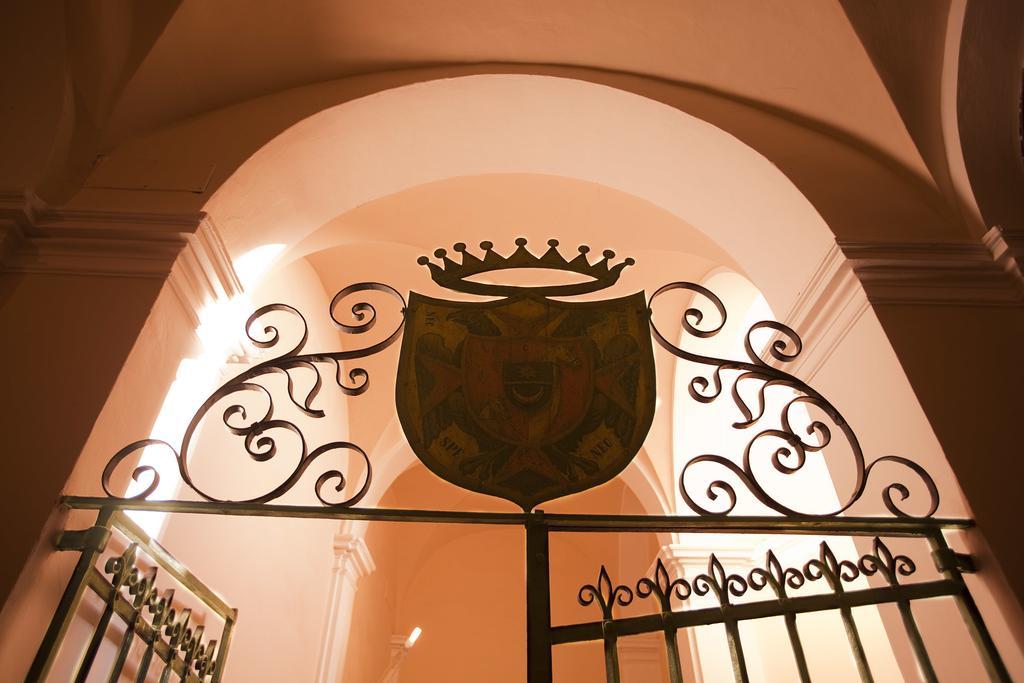 Palazzo Carletti Bed & Breakfast Montepulciano Bagian luar foto