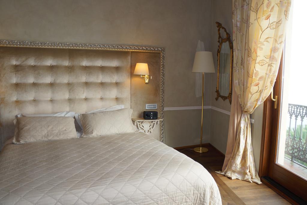 Palazzo Carletti Bed & Breakfast Montepulciano Bagian luar foto