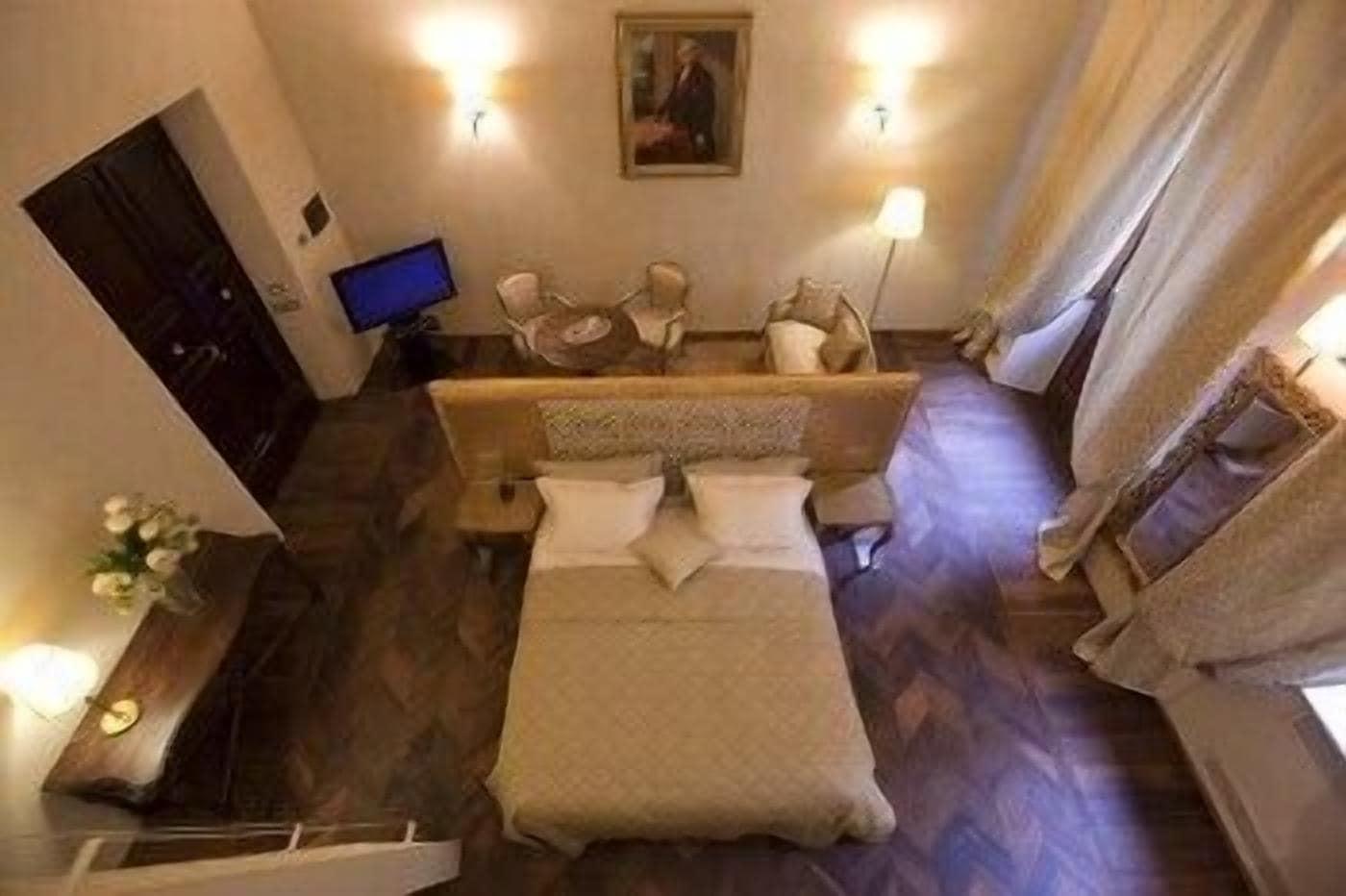 Palazzo Carletti Bed & Breakfast Montepulciano Bagian luar foto